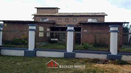 Casa 4 dormitórios em Capão Novo | Ref.: 2019