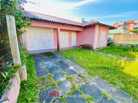 Casa 3 dormitórios em Capão Novo | Ref.: 222