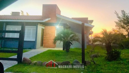 Casa 4 dormitórios em Capão Novo | Ref.: 3021