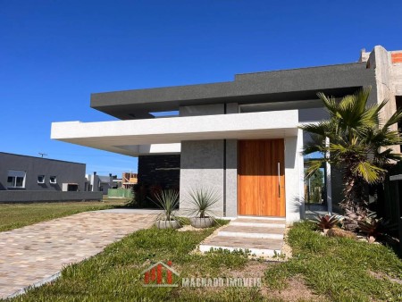 Casa em Condomínio 3 dormitórios em Capão da Canoa | Ref.: 3451