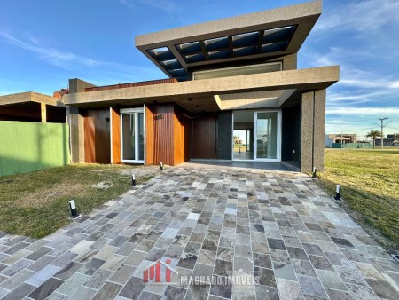 Casa em Condomínio 4 dormitórios em Xangri-Lá | Ref.: 6296