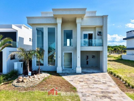 Casa em Condomínio 4 dormitórios em Capão da Canoa | Ref.: 7387