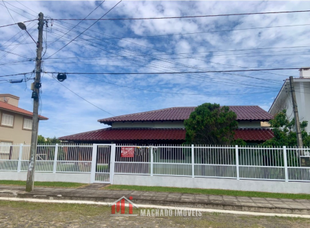 Casa 4 dormitórios em Capão Novo | Ref.: 8136